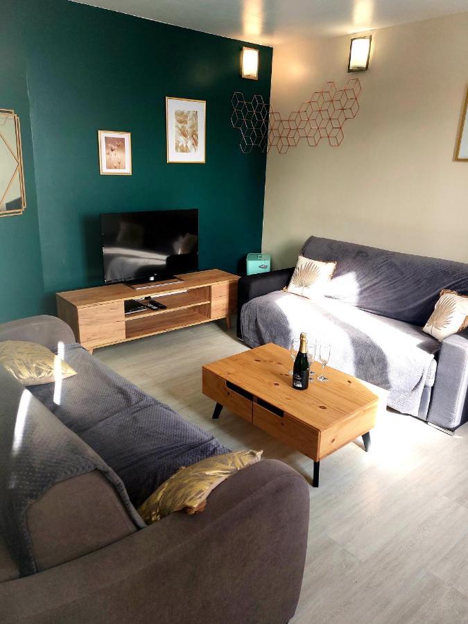 Les Belles Terrasses Dieppe ,3 Appartements , Le Vegetal De 1 A 8 Personnes , Le Tropical De 1 A 6 Personnes , Le Floral Avec Terrasse De 1 A 3 Personnes , Quartier Calme Au Stationnement Gratuit A Cote De L'Avenue Verte Luaran gambar