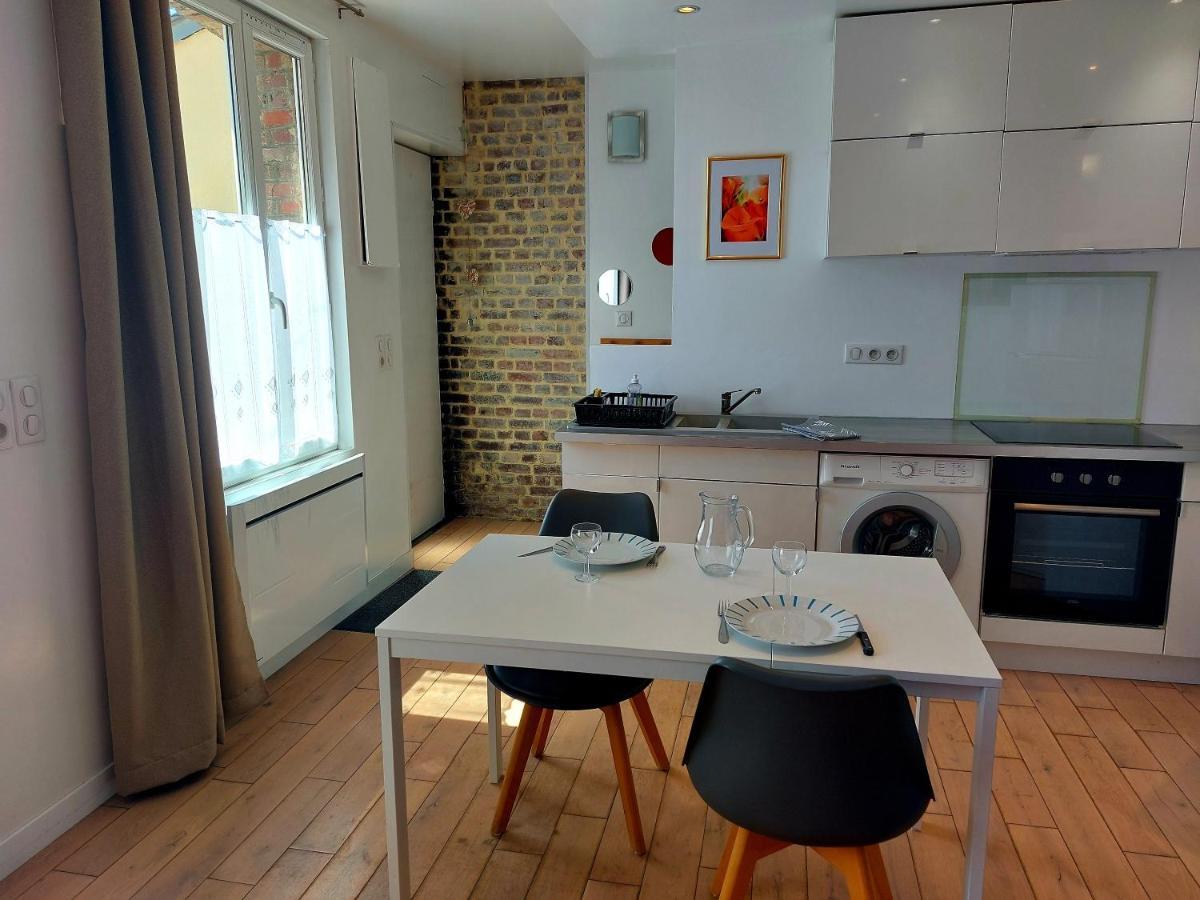 Les Belles Terrasses Dieppe ,3 Appartements , Le Vegetal De 1 A 8 Personnes , Le Tropical De 1 A 6 Personnes , Le Floral Avec Terrasse De 1 A 3 Personnes , Quartier Calme Au Stationnement Gratuit A Cote De L'Avenue Verte Luaran gambar