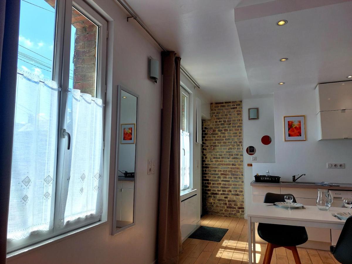 Les Belles Terrasses Dieppe ,3 Appartements , Le Vegetal De 1 A 8 Personnes , Le Tropical De 1 A 6 Personnes , Le Floral Avec Terrasse De 1 A 3 Personnes , Quartier Calme Au Stationnement Gratuit A Cote De L'Avenue Verte Luaran gambar